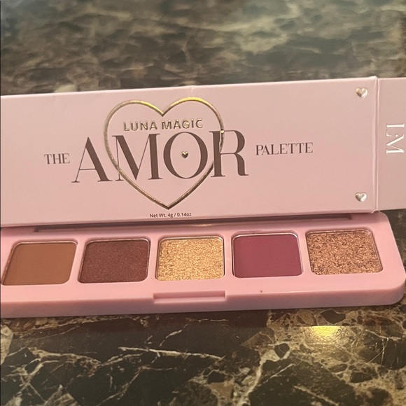Luna Magic Other - Luna Magic The Amor Palette - Pink Eyeshadow Collection